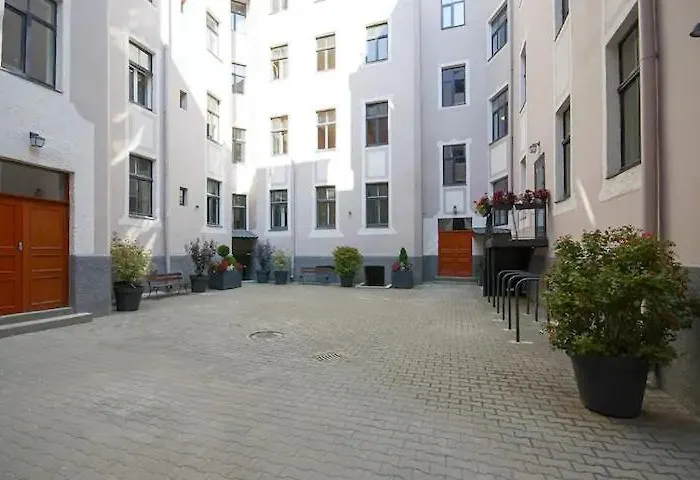 New Stylish In The Center