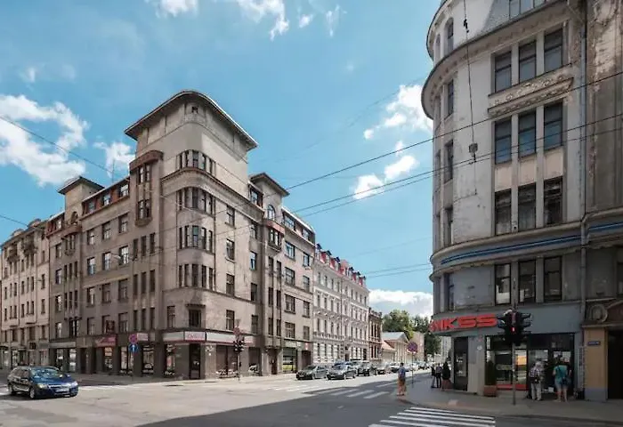 New Stylish In The Center Apartment