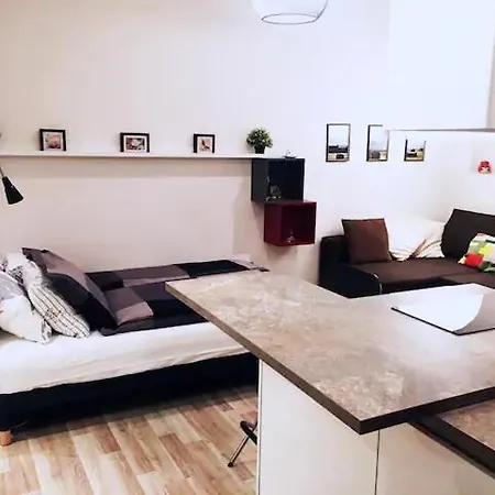 New Stylish In The Center דירה ריגה