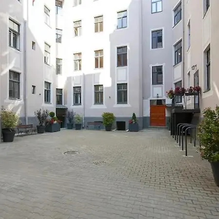 New Stylish In The Center