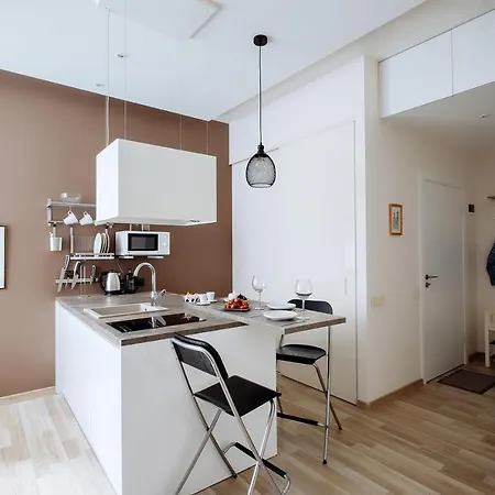 New Stylish In The Center *